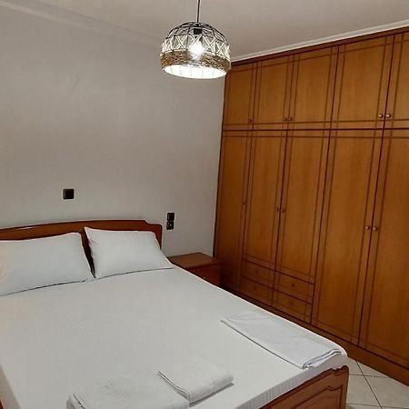 Piccolo Alloggio Apartamento Tsoukaládhes Exterior foto